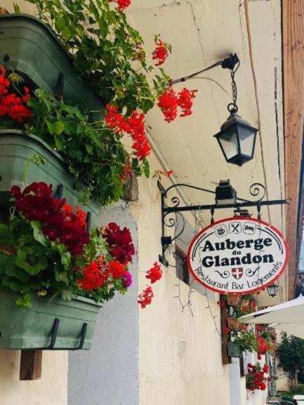 Saint-Colomban-des-Villards Auberge Du Glandon المظهر الخارجي الصورة